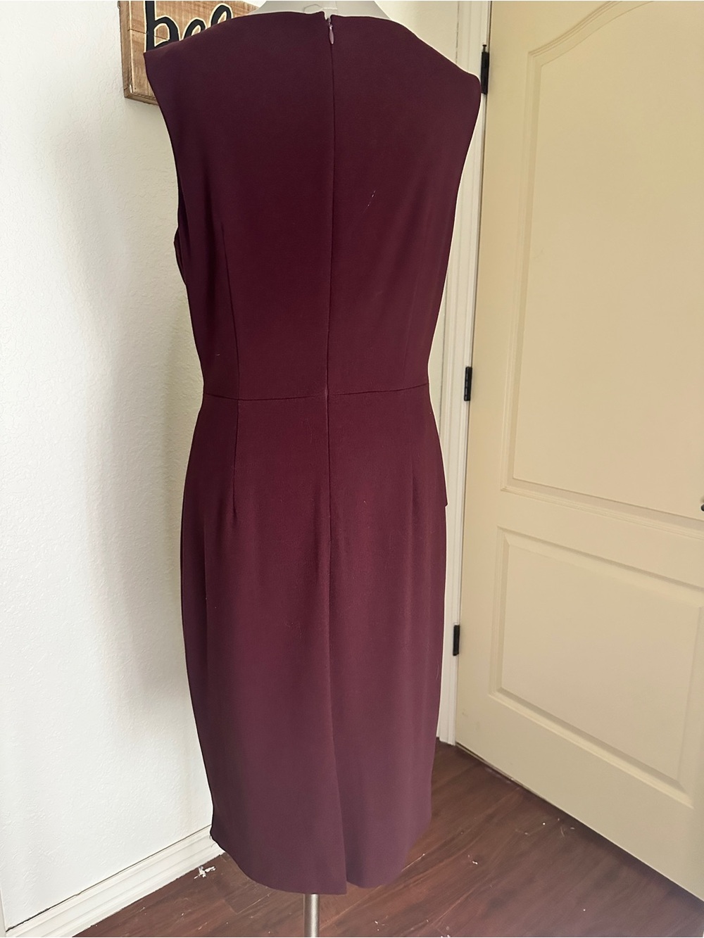 ANTONIO MELANI Sleeveless Burgundy Sheath Dress
